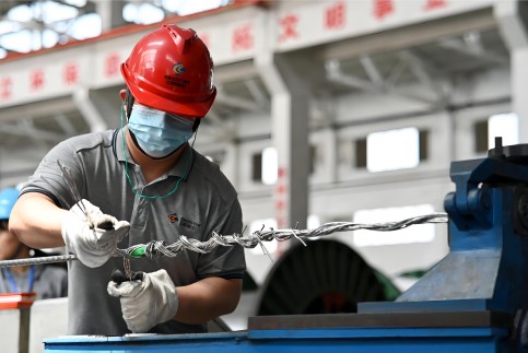 钱江山：潜心笃志，只为每一根电缆