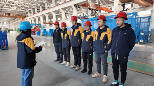 争“星”对决｜67381cm顶级游戏娱乐股份多能工岗位技能竞赛挤塑工序竞逐星级精度